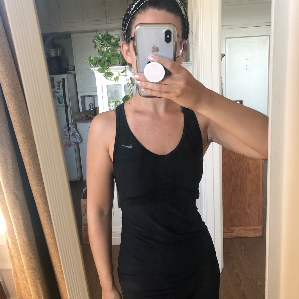 Black Nike workout tank